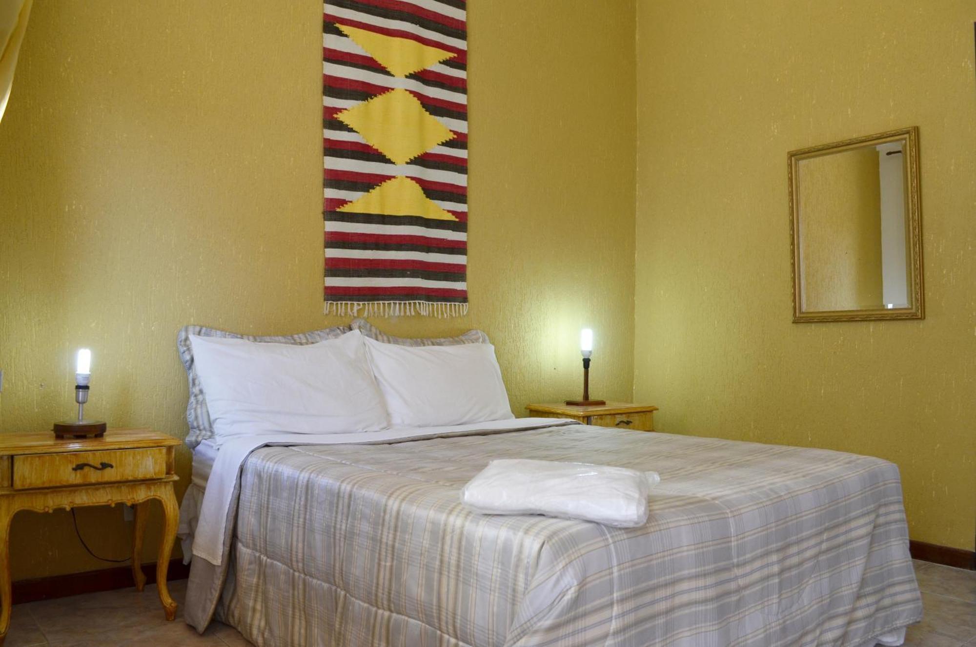 Inn Rosas Miguel Pereira