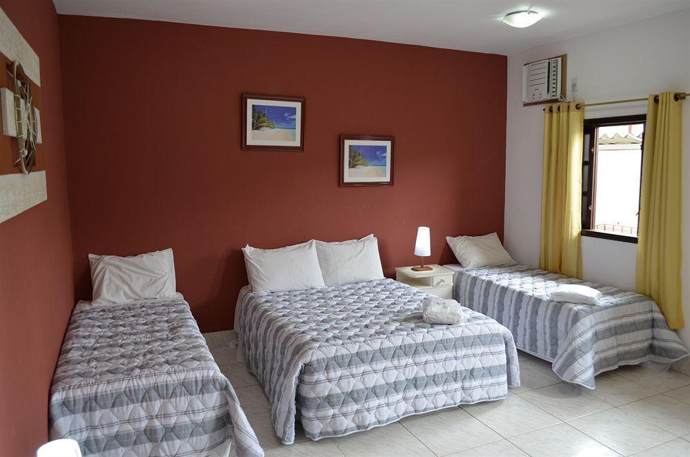 Rosas Inn 2*